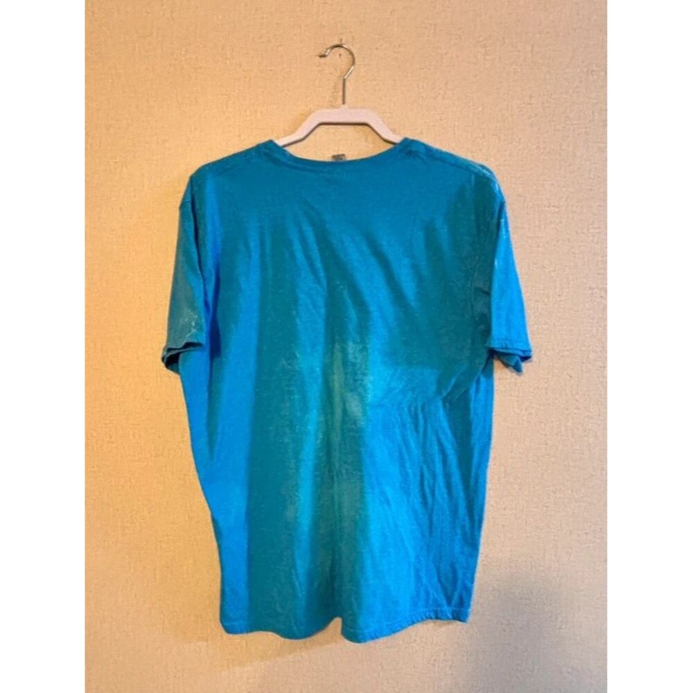 Shirt - Picture 2 of 4
